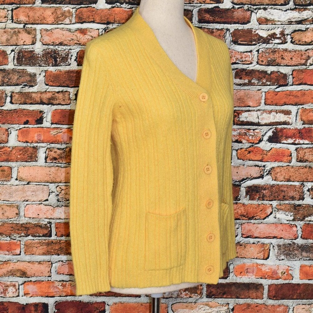 Vintage 90s Yellow Wool/Acrylic MACY'S Cardigan Sweater - L